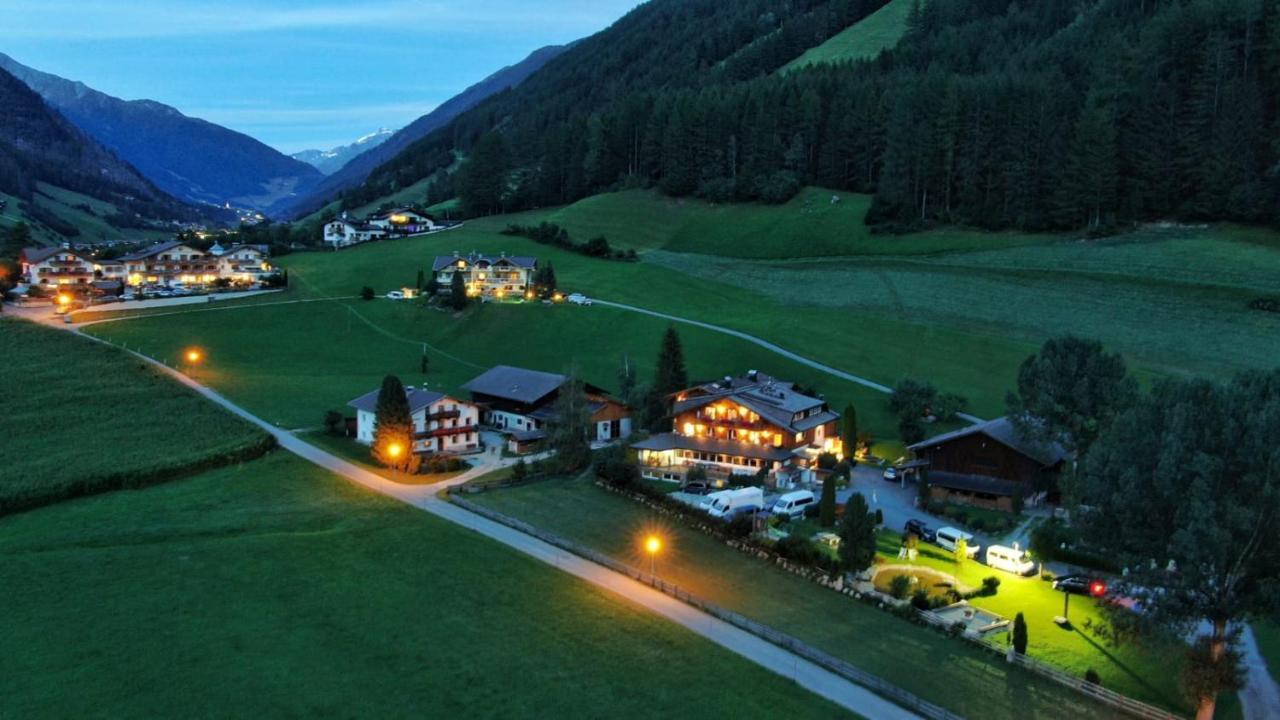 Oberjahrl Hotel Ahrntal Bagian luar foto